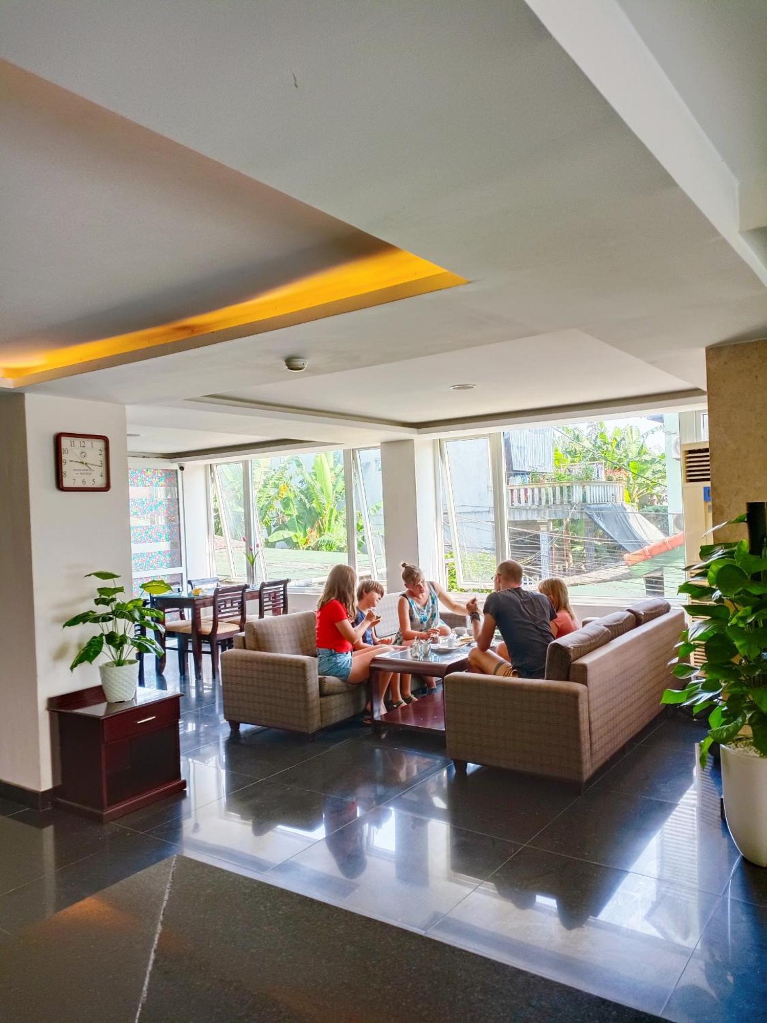 Viet Nam Hotel Хуе Екстериор снимка